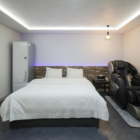 Vip Hotel موكبو المظهر الخارجي الصورة